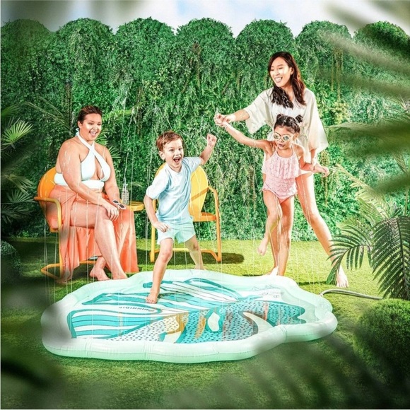 MINNIDIP La Vaca Inflatable Tropical Palm Leaf Sprinkler Splash Pad - Picture 5 of 6